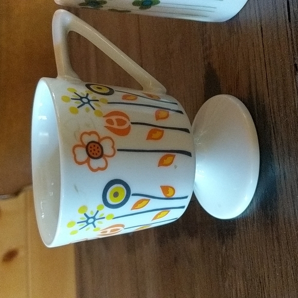 Trio of Happy MCM Cups. - Picture 5 of 16